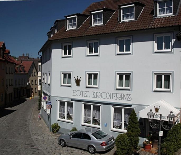 Hotel Kronprinz Кульмбах Экстерьер фото